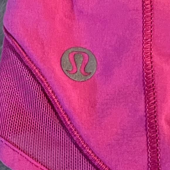 Lululemon Hotty Hot Low-Rise Lined Short 4" - Picture 9 of 14